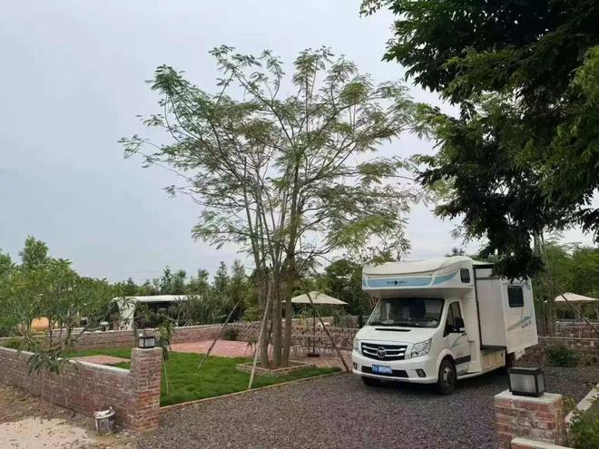 我们把房车改成移动的家开元棋牌不买房不租房(图10) 我们把房车改成移动的家开元棋牌不买房不租房(图10)